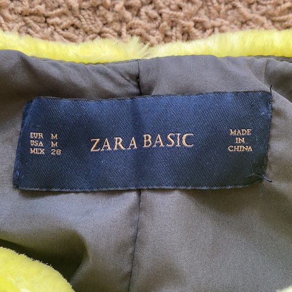 Zara Jacket - Picture 2 of 4